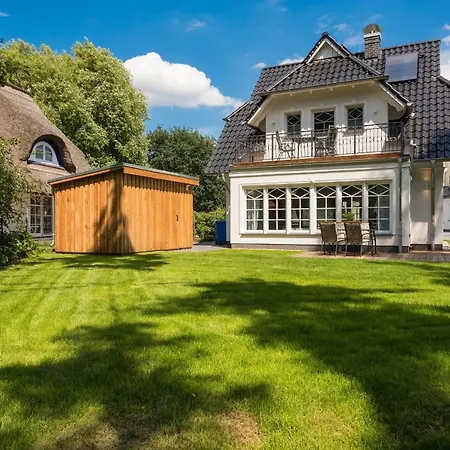 Ferienhaeuser Haus Ostseeromantik * Neuhaus (Mecklenburg-Vorpommern)