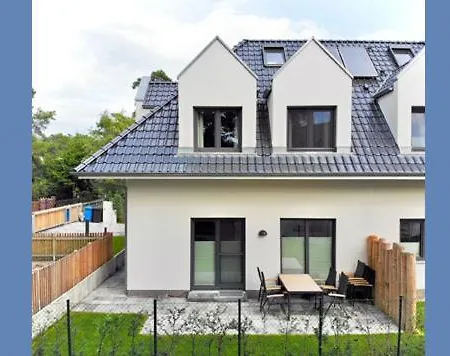 Ferienhaeuser Haus Ostseeromantik * Neuhaus (Mecklenburg-Vorpommern)